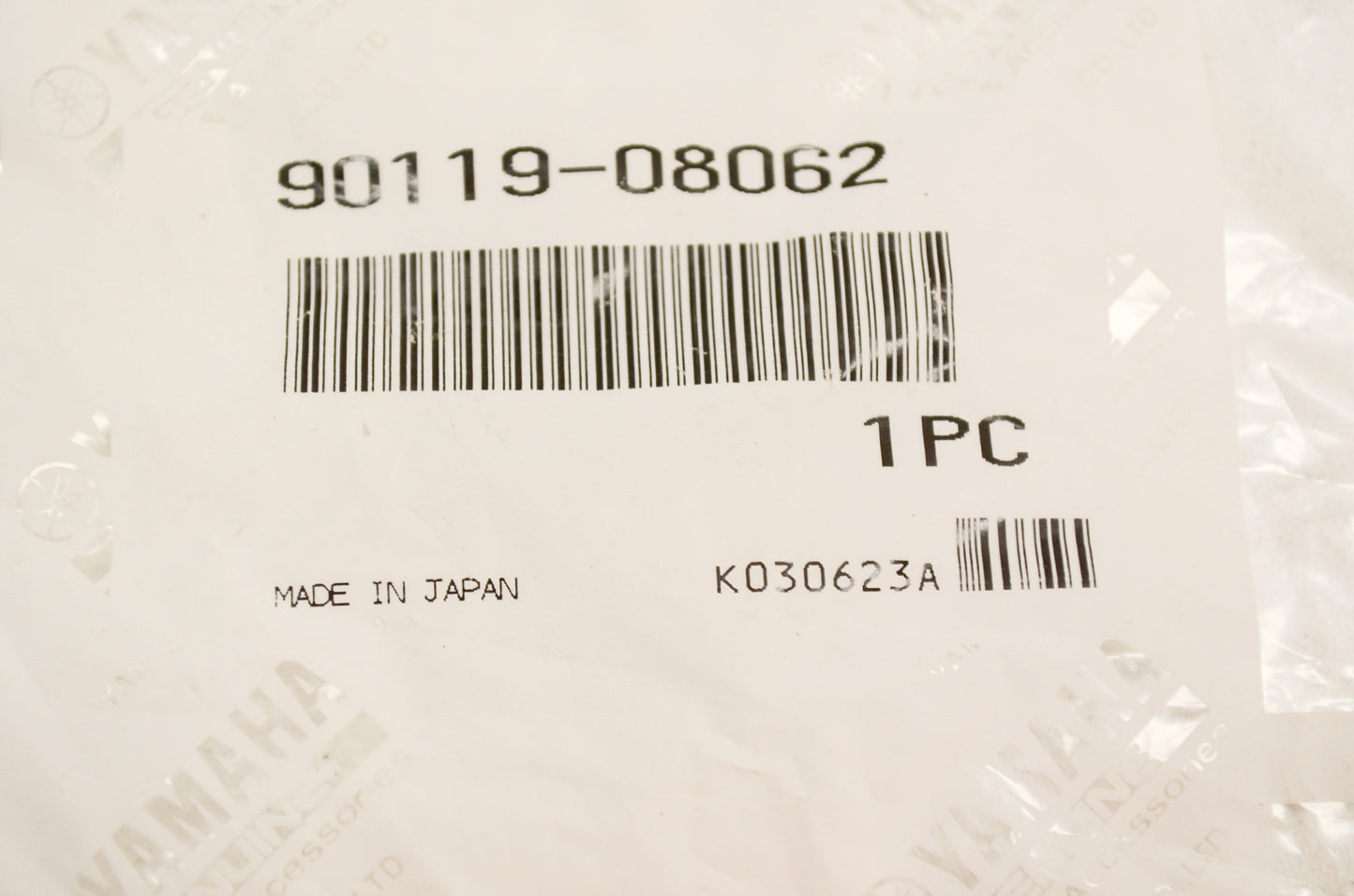 OEM Yamaha 90119-08062-00 Bolt w/ Washer NOS