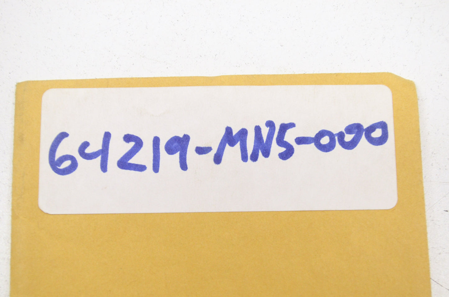 OEM Honda 64219-MN5-000 Screen Guide Clip Qty 2 NOS