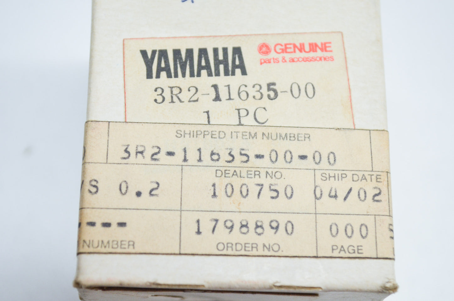 OEM Yamaha 3R2-11635-00-00 Piston 1 O/S 0.25 NOS