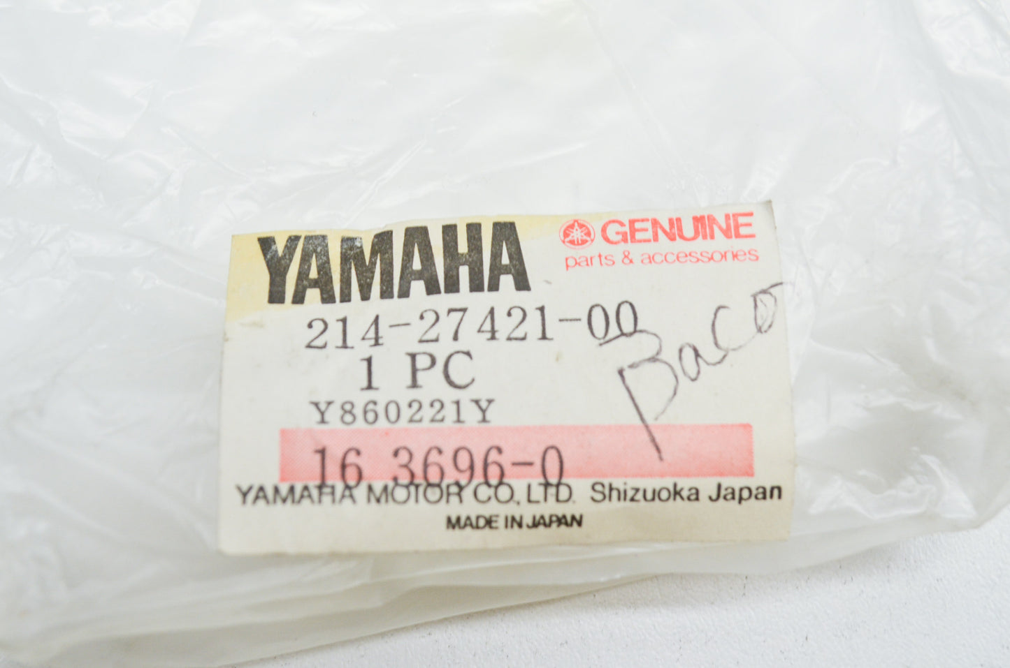 OEM Yamaha 214-27421-00-00 Footrest 2 NOS