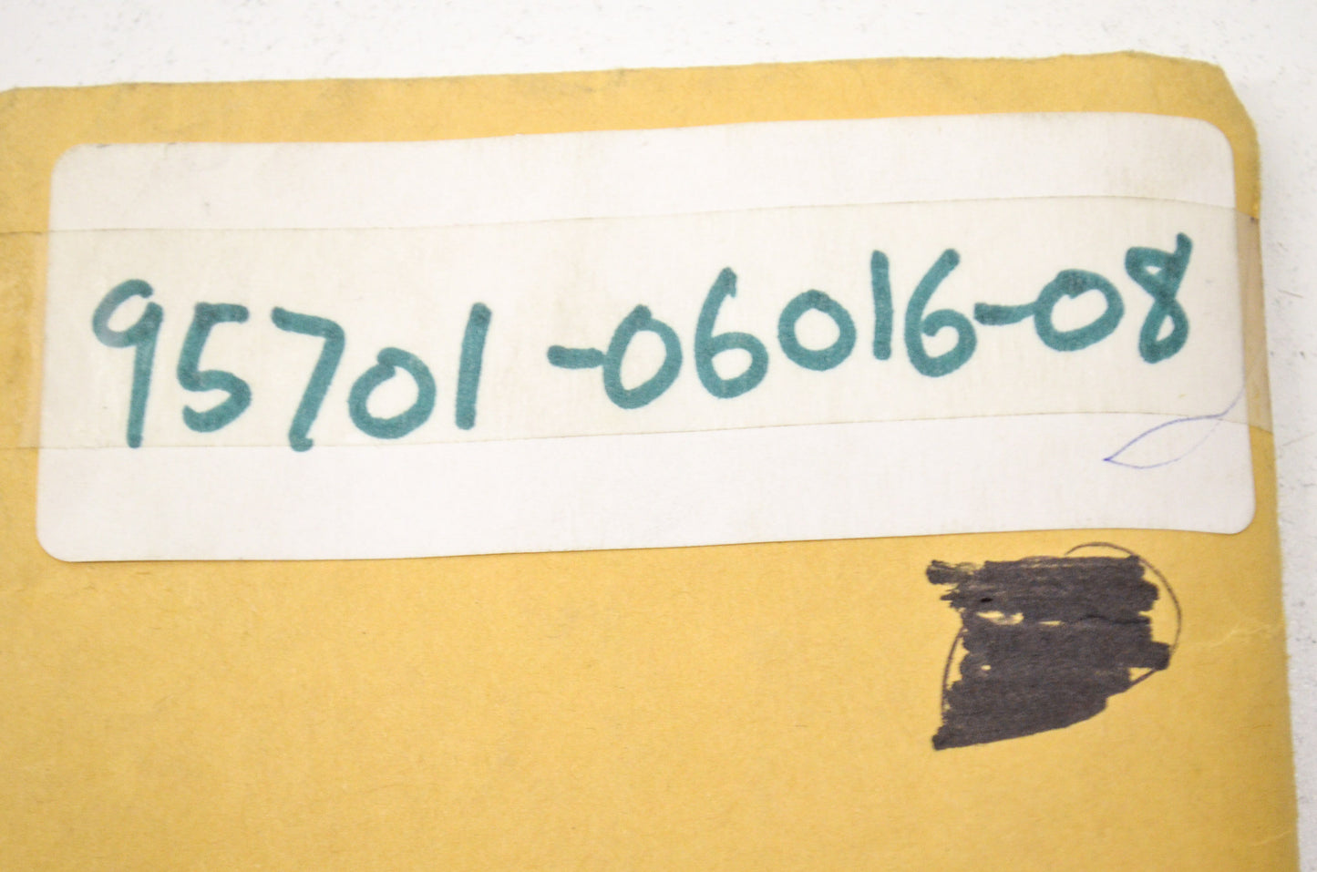 OEM Honda 95701-06016-08 Flange Bolt (6X16) Qty 2 NOS