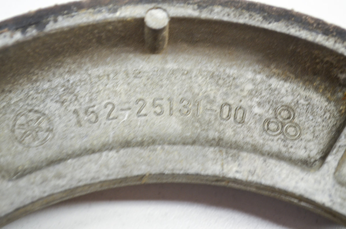 OEM Yamaha 152-25131-00-00 Brake Shoe Left/Right 72-82 DS7 XS250 XS400 QTY 2 NOS
