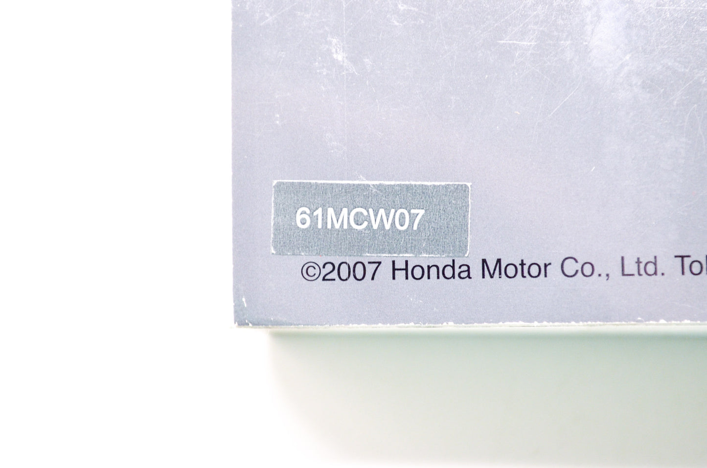 OEM Honda 61MCW07 Service Manual VFR800/A 02-09