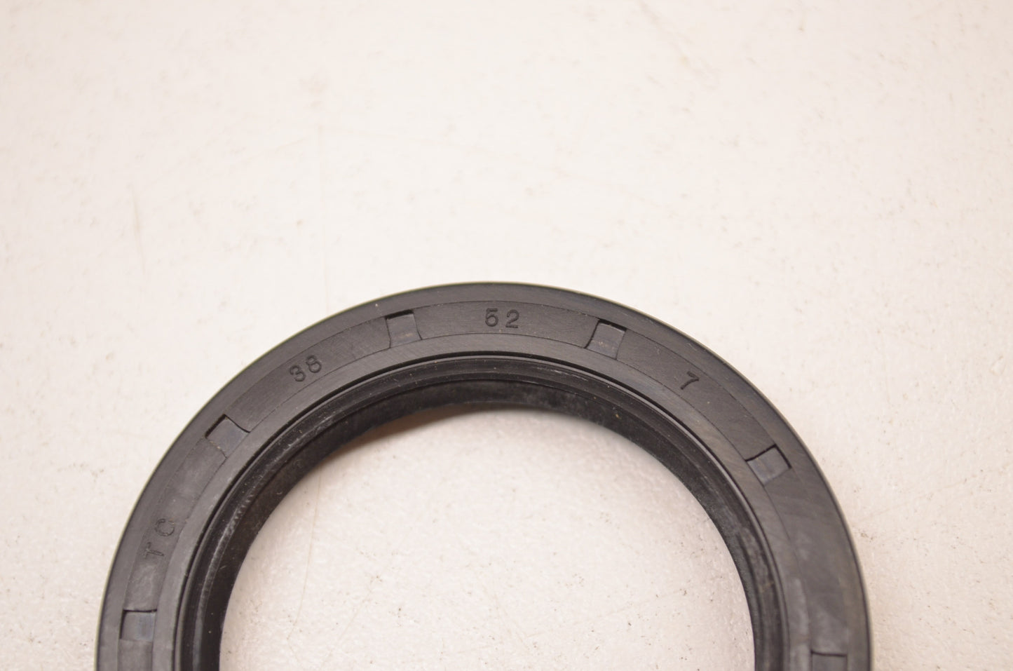 New Aftermarket Oil Seal 38x52x7mm NOS