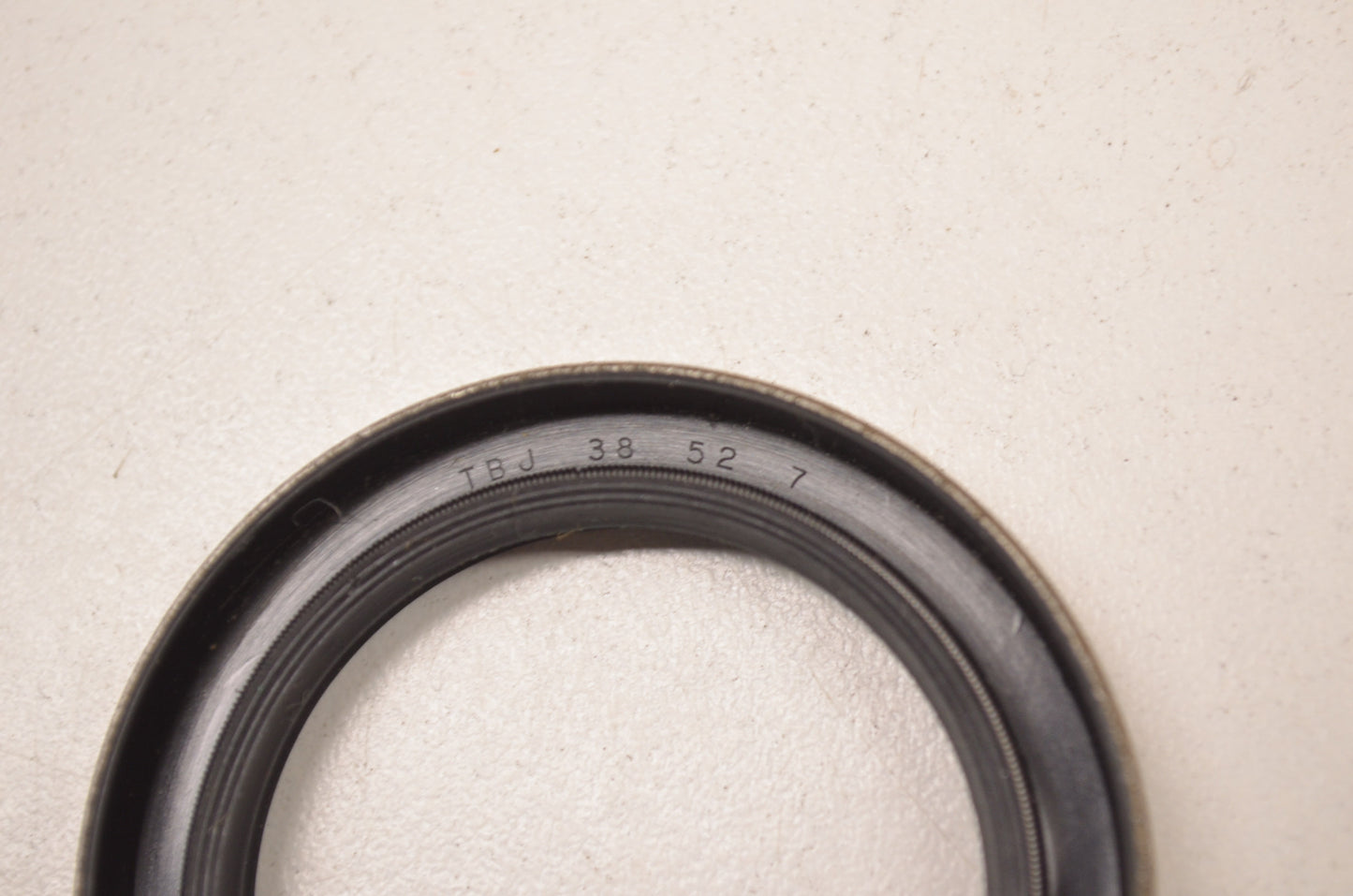 New EGL Oil Seal 38x52x7mm NOS