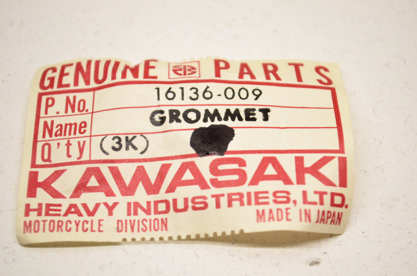 OEM Kawasaki 16136-009 Overflow Grommet NOS