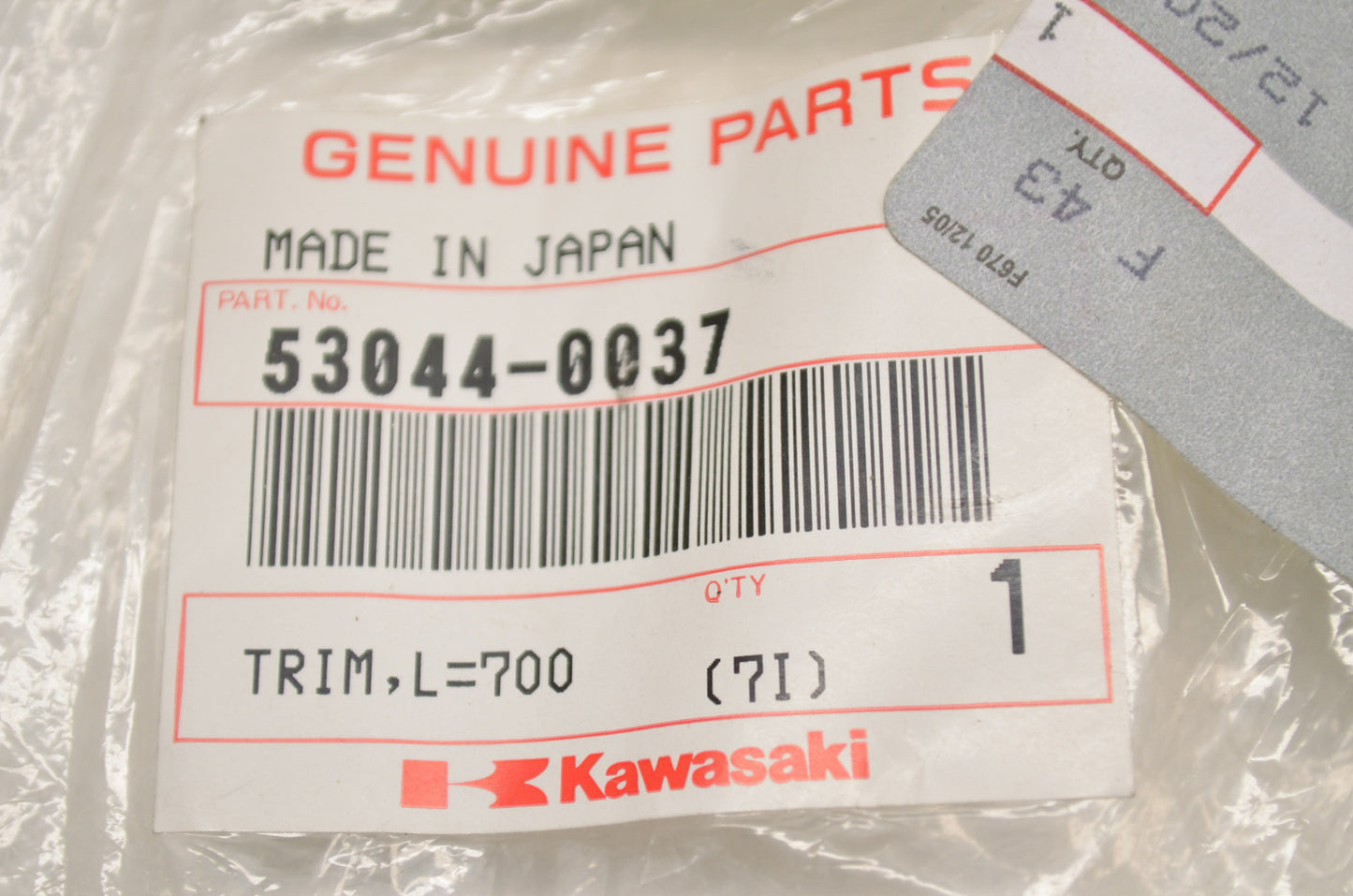 OEM Kawasaki 53044-0037 L=700 Trim