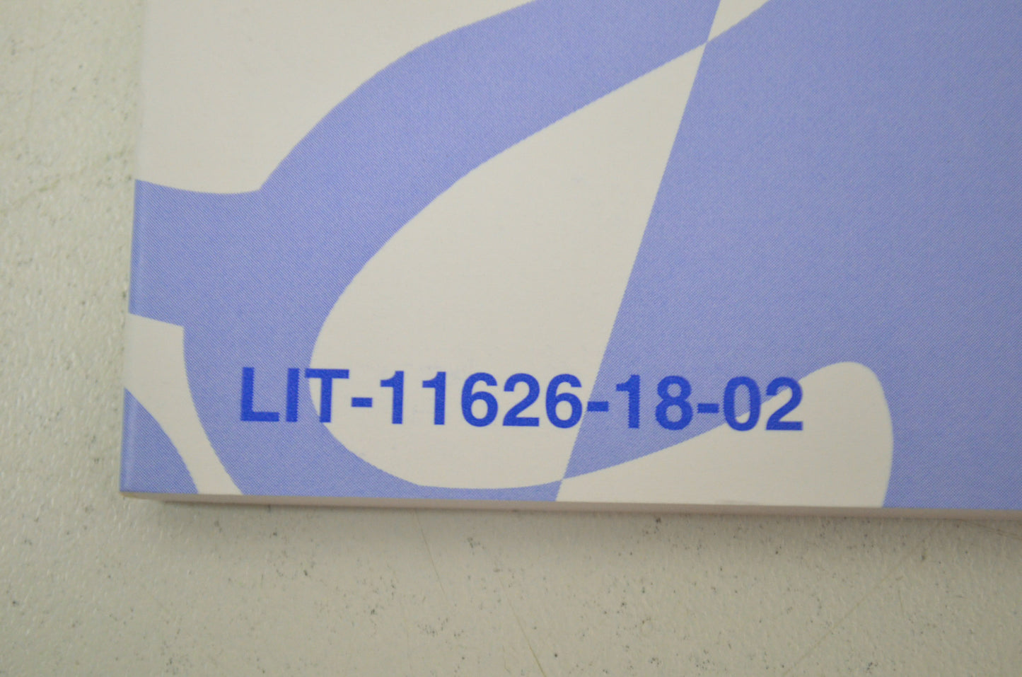 OEM Yamaha LIT-11626-18-02 XVZ13CTT(C) Owner's Manual NOS