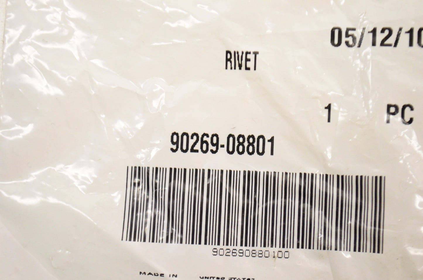 OEM Yamaha 90269-08801-00 Rivet NOS
