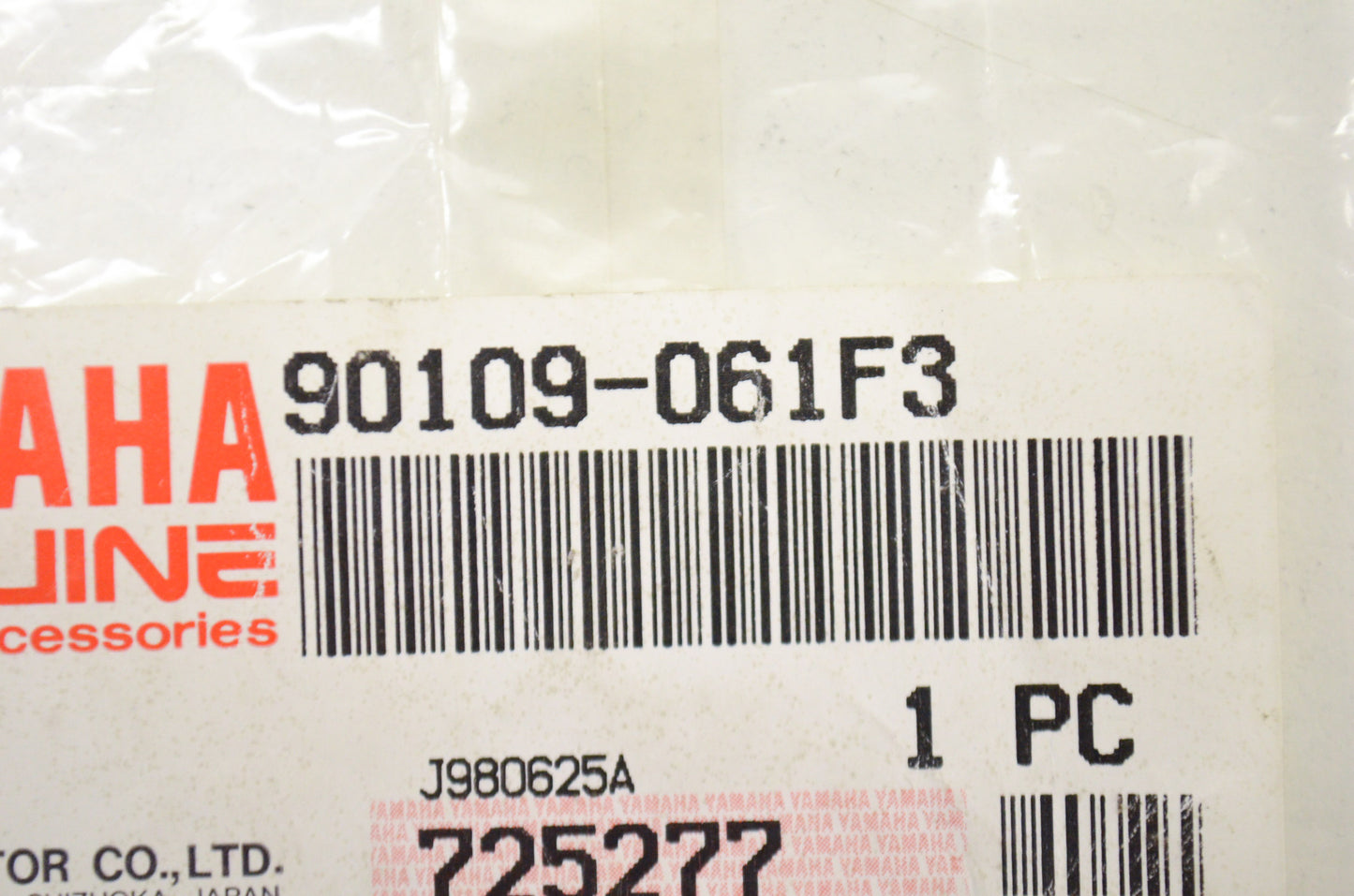 New OEM Yamaha 90109-061F3-00 Bolt (3GB) NOS