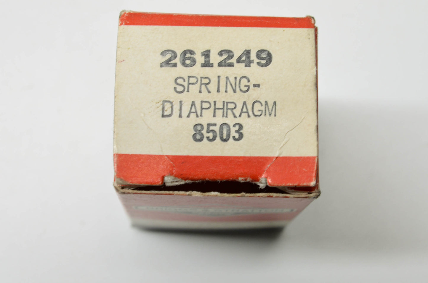 New OEM Briggs & Stratton Diaphragm Spring NOS