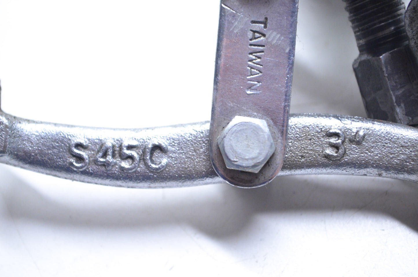 Aftermarket 3' Three Jaw Puller Tool