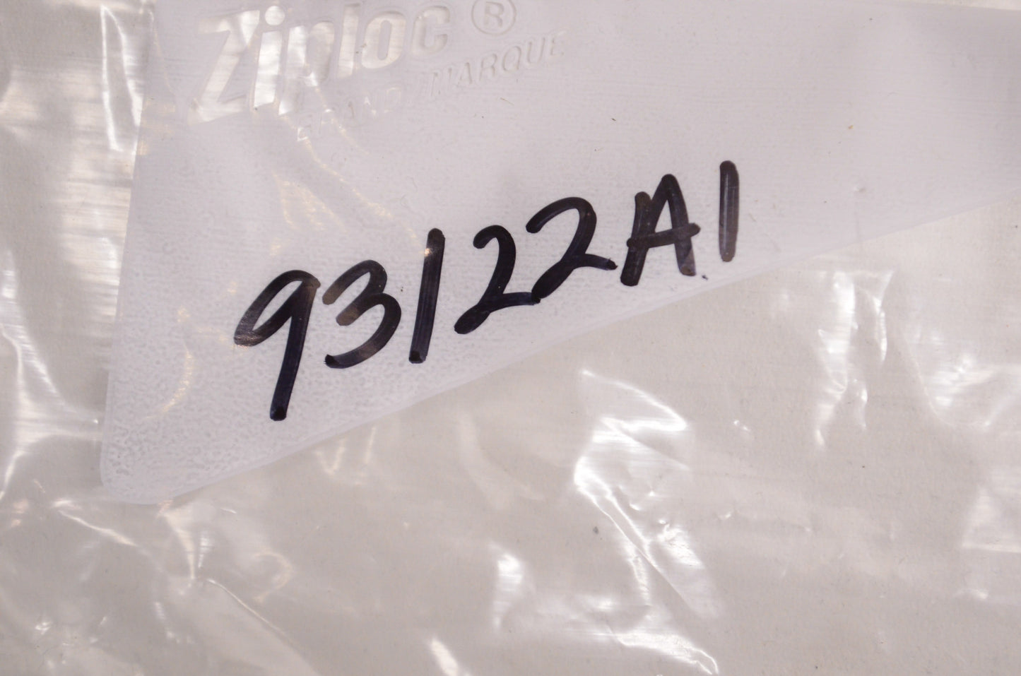 OEM Mercury 93122A1 Top Cowl Retainer Assembly NOS