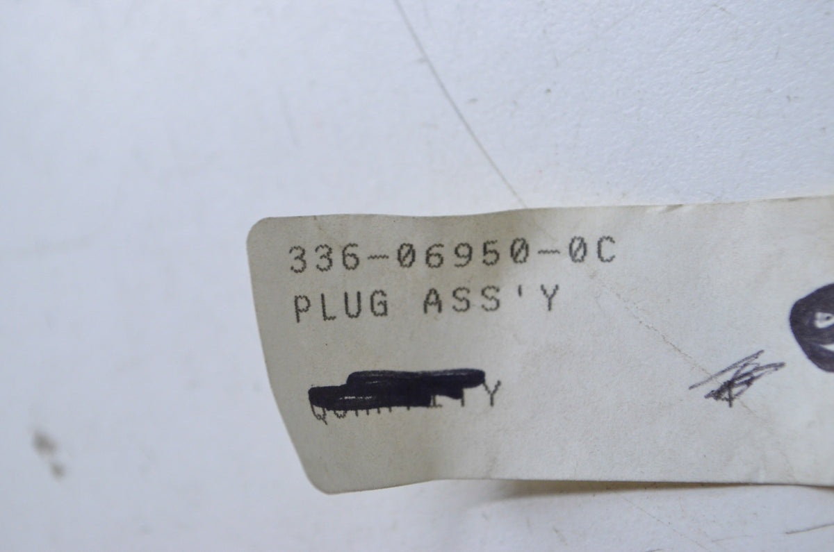 Tohatsu 336-06950-0C Plug Assembly NOS