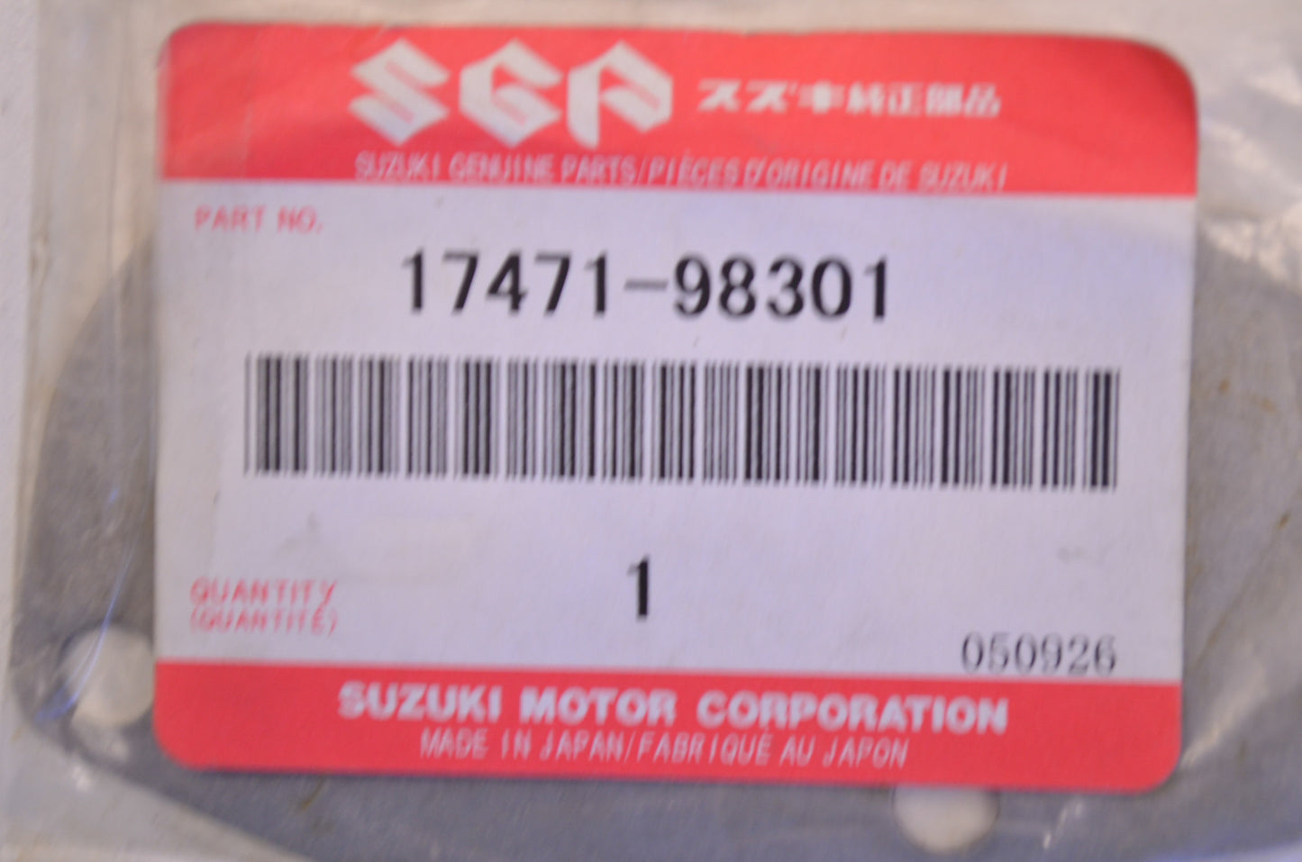 OEM Suzuki 17471-98301 Water Pump Case Plate NOS