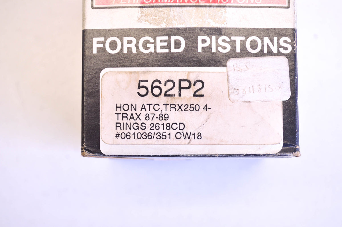 Wiseco 562P2 Piston Kit NOS