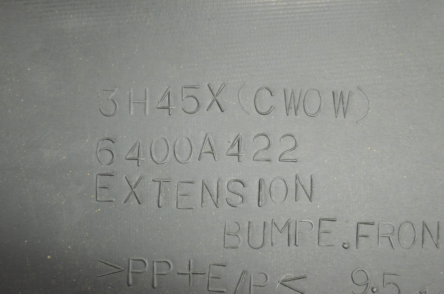 Mitsubishi 6400A422 Outlander Front Bumper Extender NOS