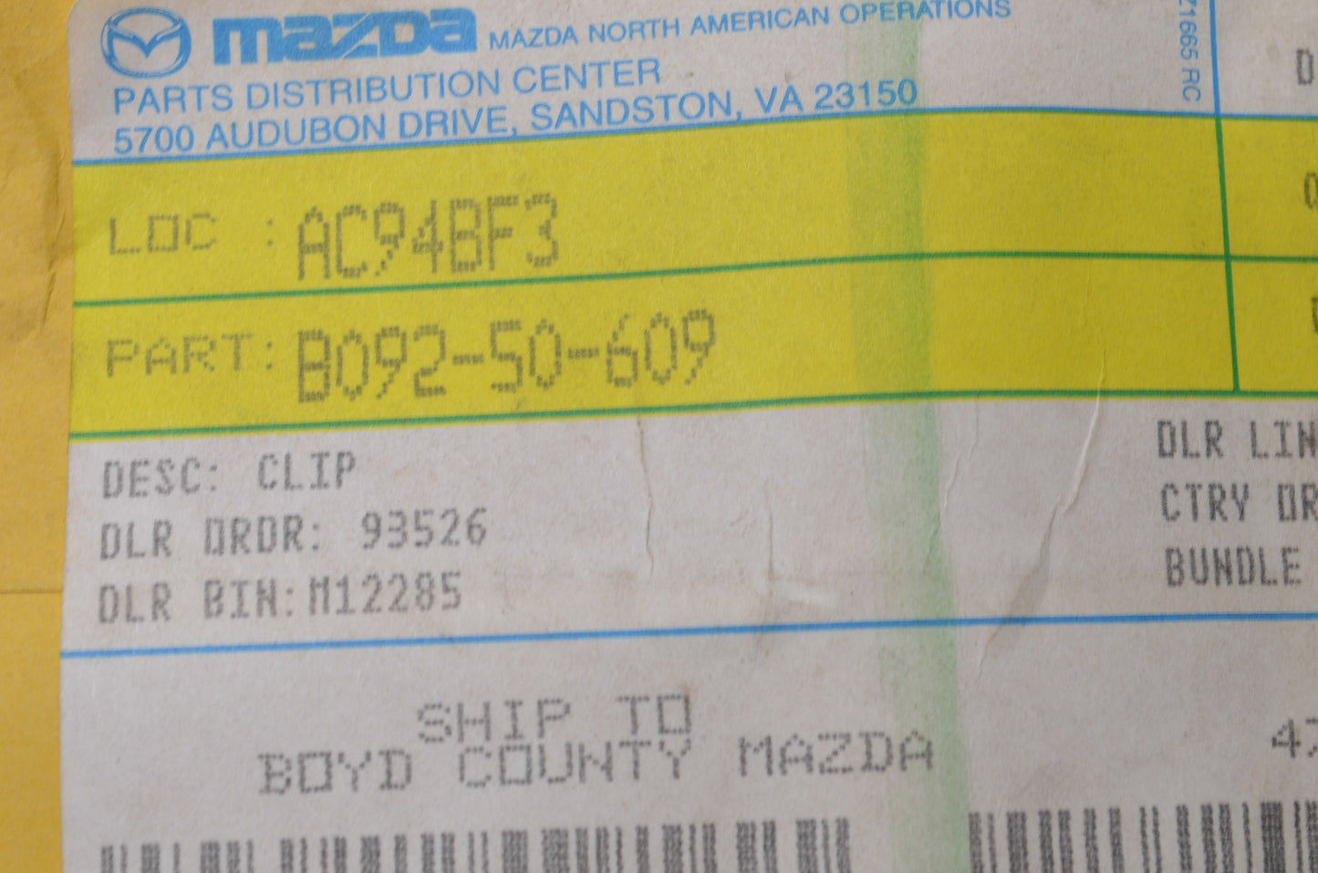 OEM Mazda B092-50-609 Rear Window Molding Clip Qty 6 NOS