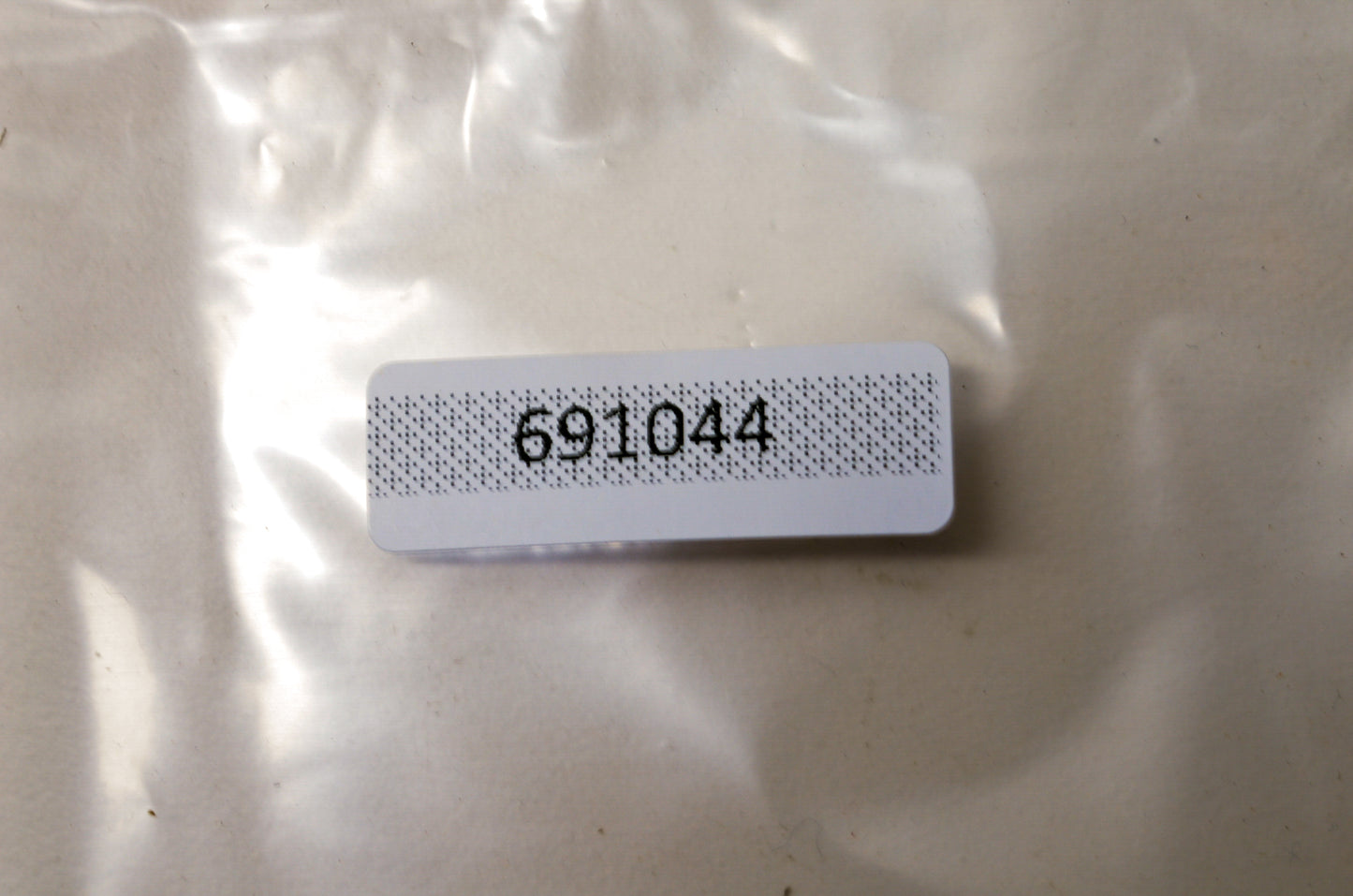 OEM Briggs & Stratton 691044 Screw Yellow Qty 2