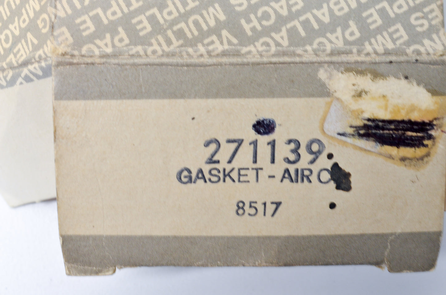 OEM Briggs & Stratton 271139 Gasket Qty 2