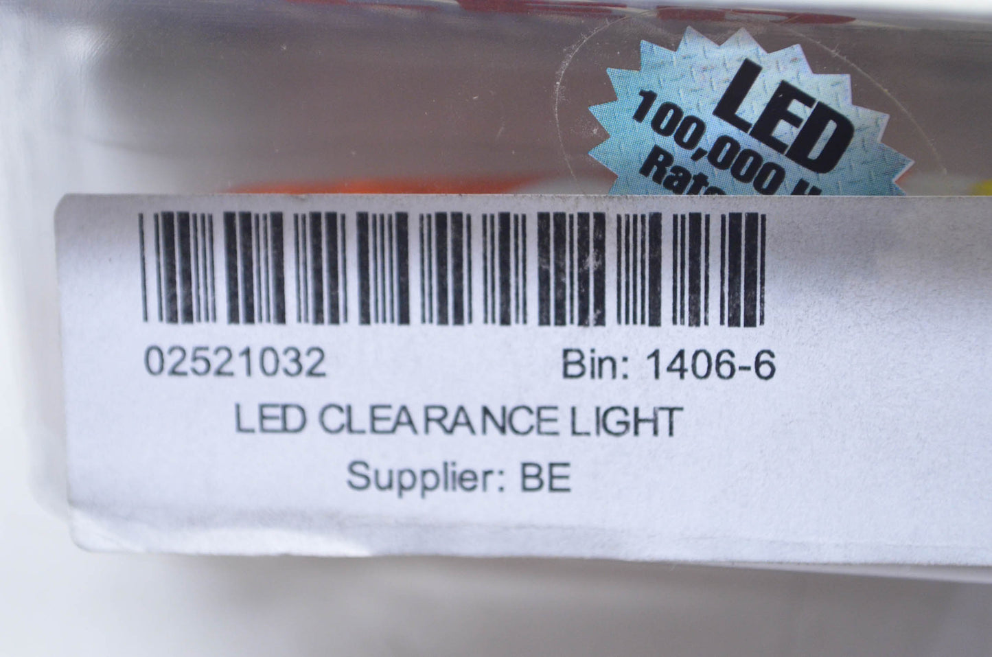 Peterson Manufacturing 2521032, 02521032 V168A Sealed LED Clearance Marker NOS