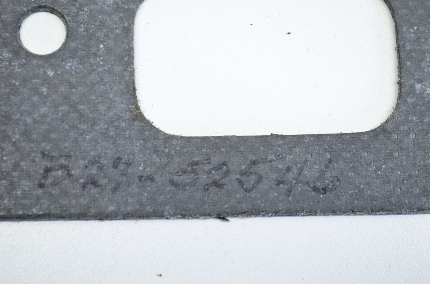 New OEM Mercury 27-52546 Exhaust Manifold Gasket NOS