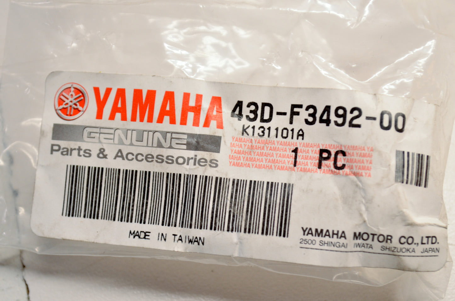OEM Yamaha 43D-F3492-00-00 Bolt NOS