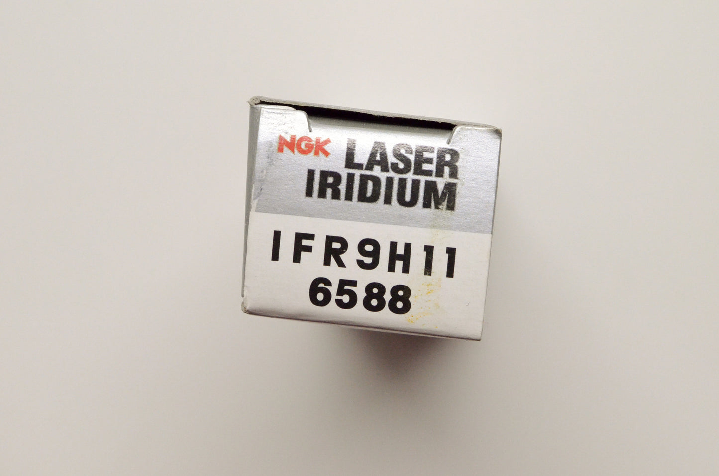 NGK IFR9H11, 6588 Laser Iridium Spark Plug NOS