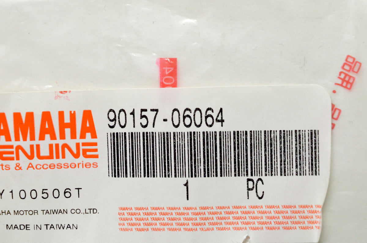 OEM Yamaha 90157-06064-00 Pan Head Screw NOS