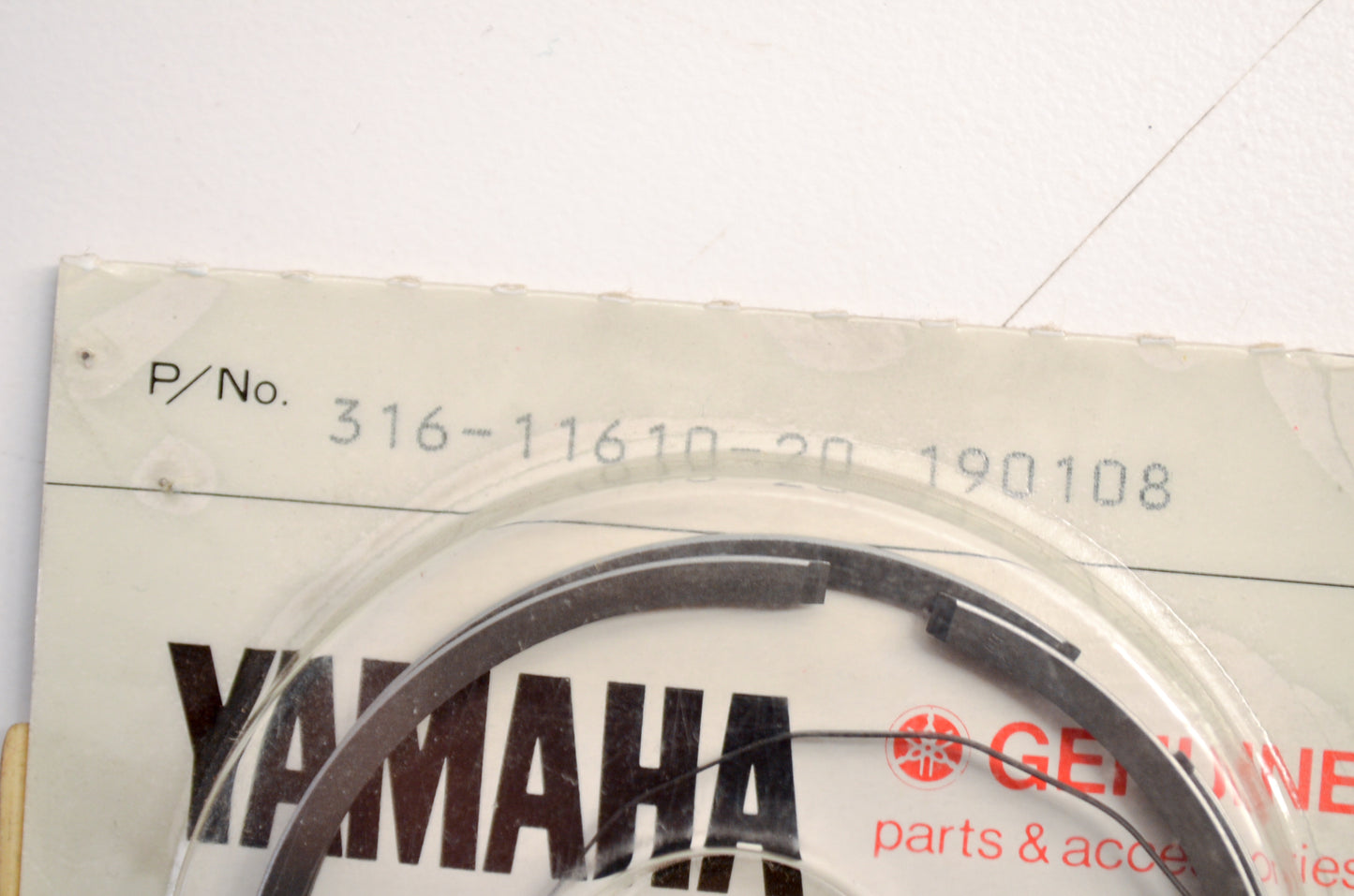 OEM Yamaha 316-11610-20-00 Piston Ring Set NOS
