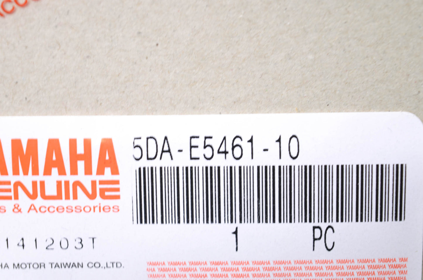 New OEM Yamaha 5DA-E5461-10-00 Crankcase Gasket NOS