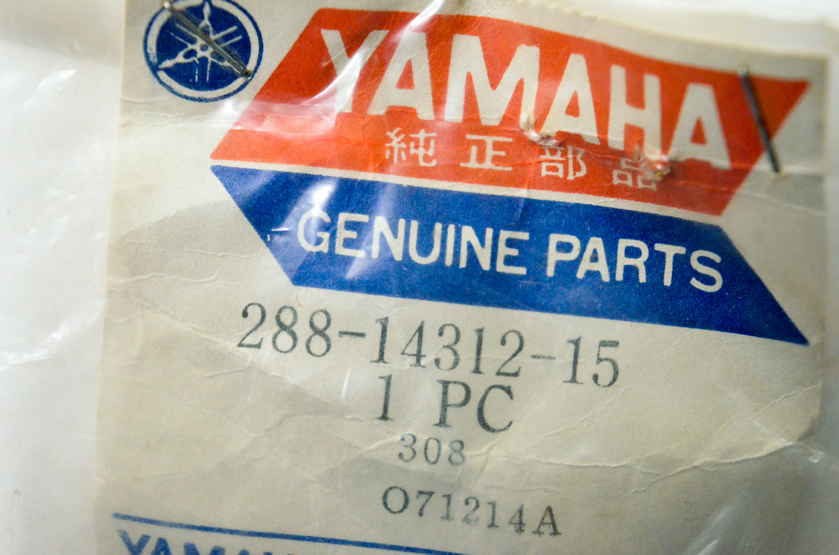 New OEM Yamaha 288-14312-15-00 Throttle Valve 1 NOS