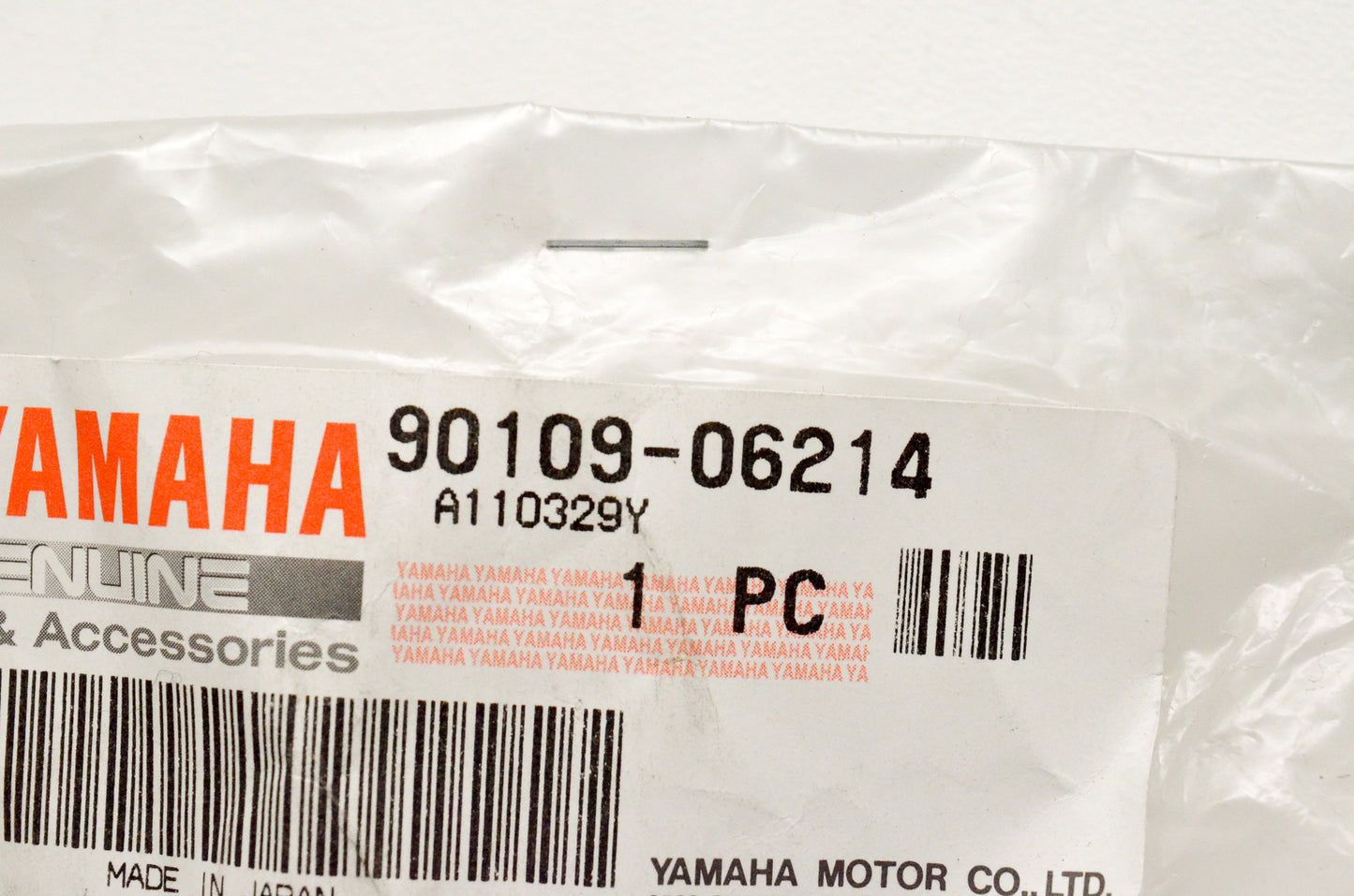 OEM Yamaha 90109-06214-00 Bolt Qty 4 NOS