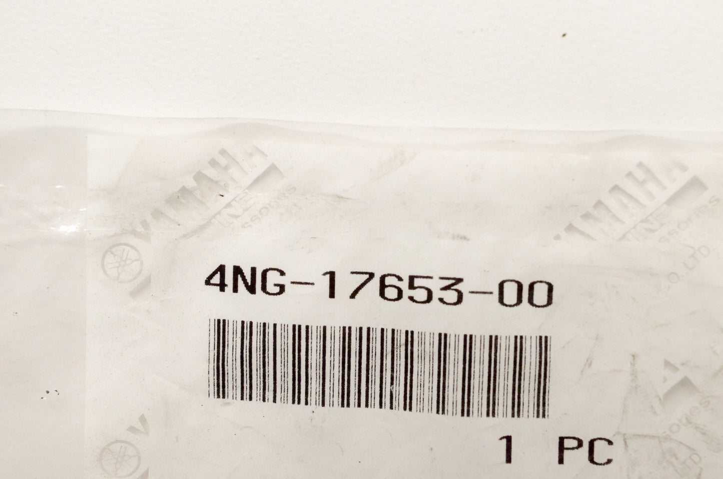 New OEM Yamaha 4NG-17653-00-00 OEM Yamaha 4NG-17653-00-00 Slider NOS NOS