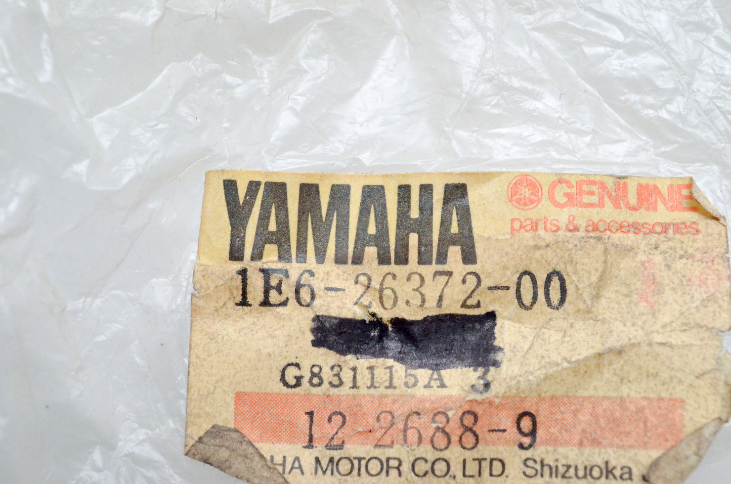 OEM Yamaha 1E6-26372-00-00 Handle Lever Cover NOS