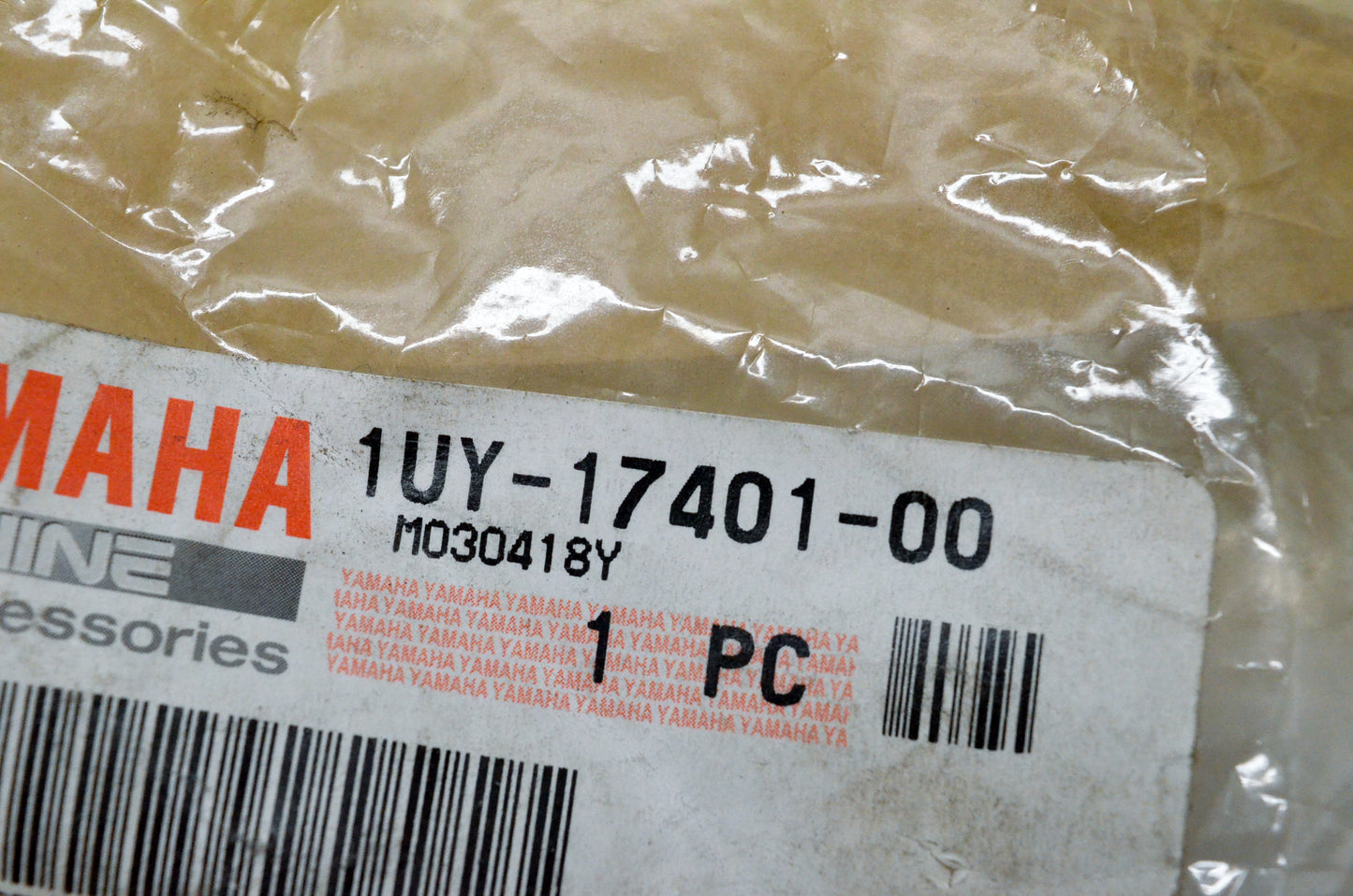 New OEM Yamaha 1UY-17401-00-00 Main Axle Assembly NOS