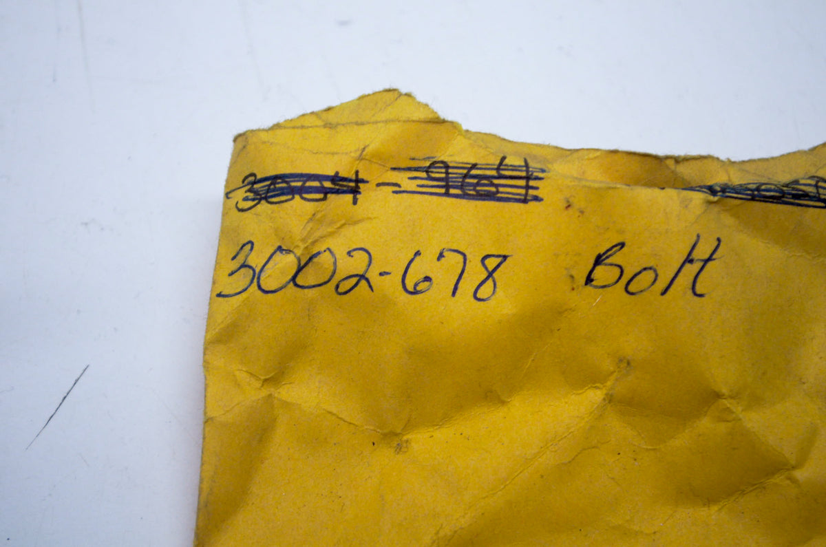 OEM Arctic Cat 3002-678 Bolt 1.5x60 Qty 4 NOS