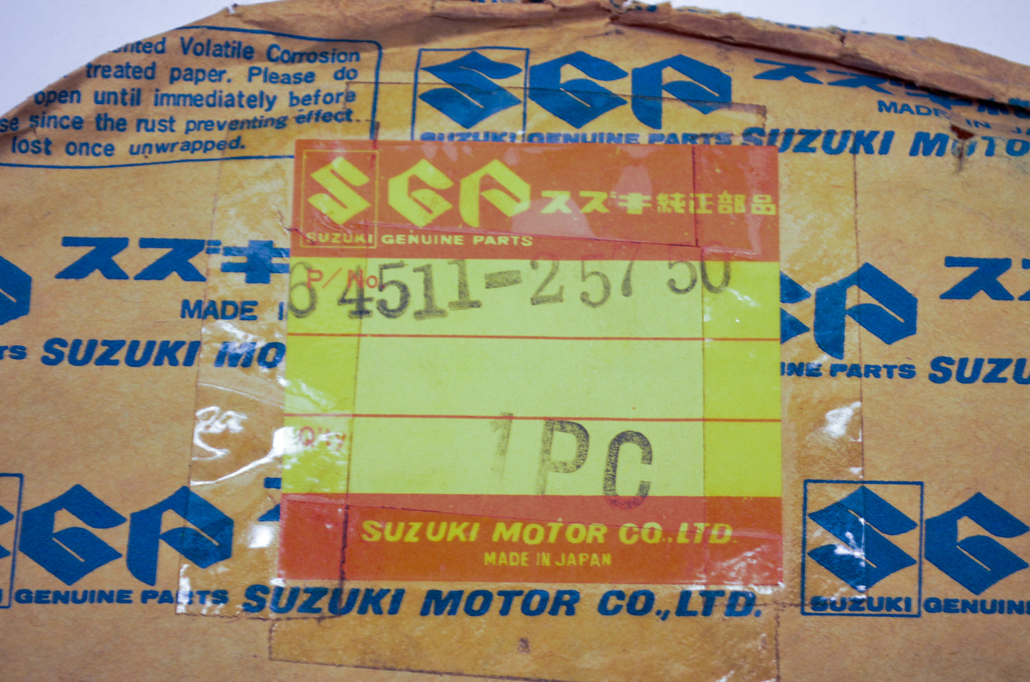 OEM Suzuki 64511-25750 Sprocket NOS