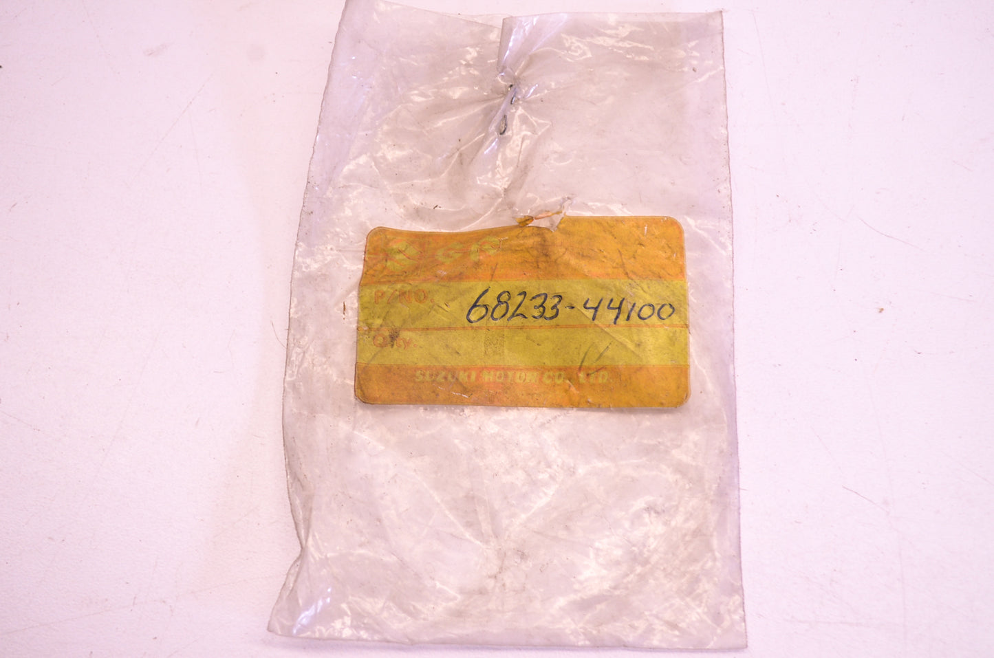 Suzuki 68233-44100 Emblem NOS