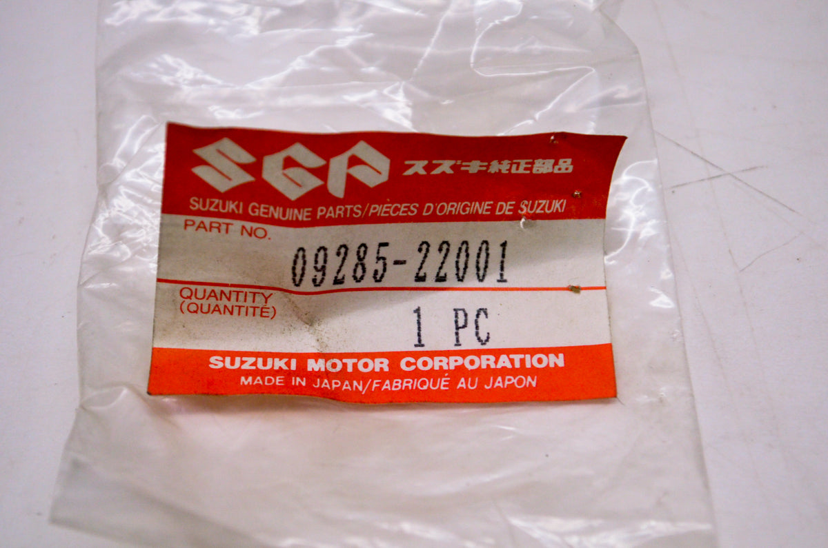 OEM Suzuki 09285-22001 Oil Seal NOS