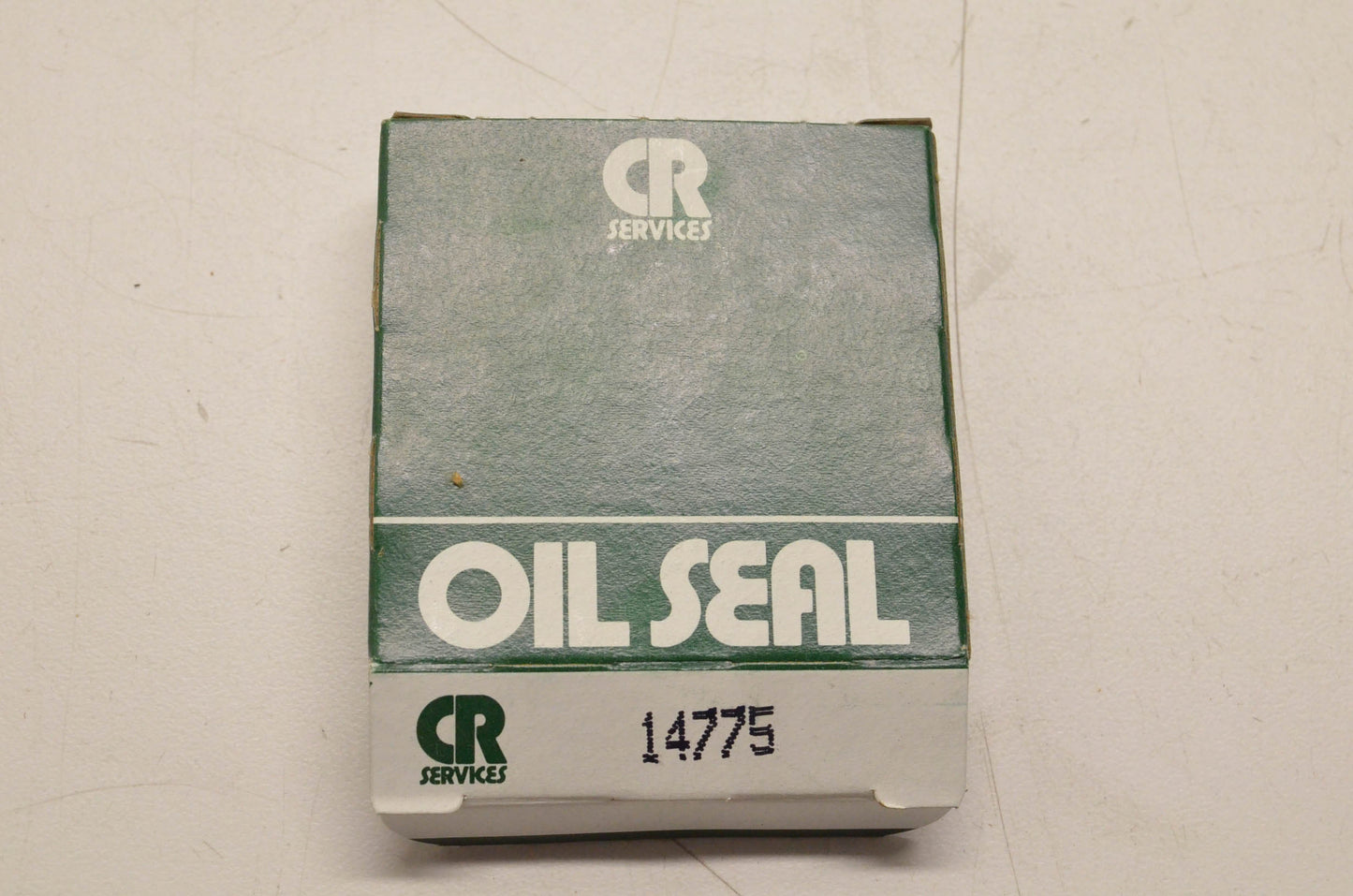 CR 14775 Oil Seals Qty 2 NOS