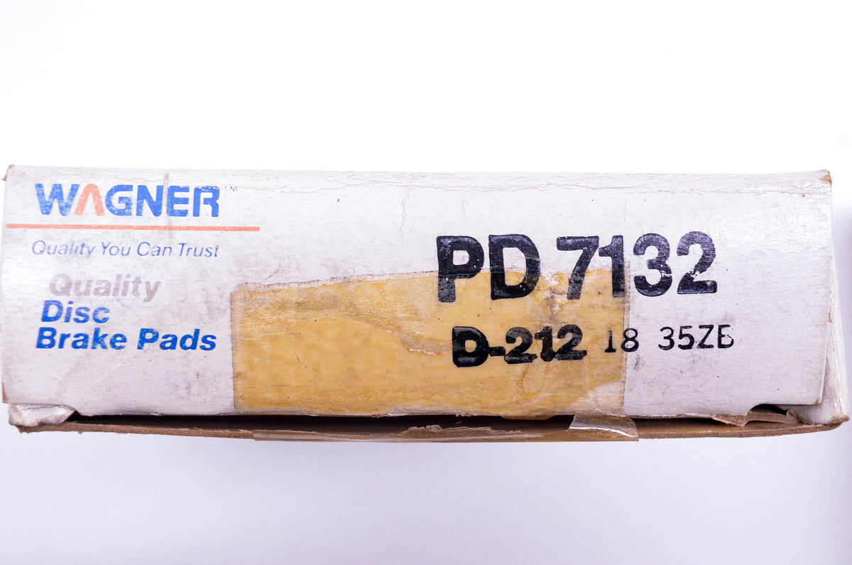 Wagner PD7132 D-212 Disc Brake Pad Kit NOS