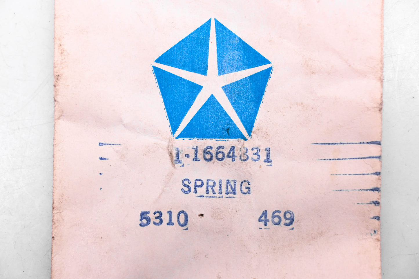 Chrysler 1664831, 5310 469 Spring NOS