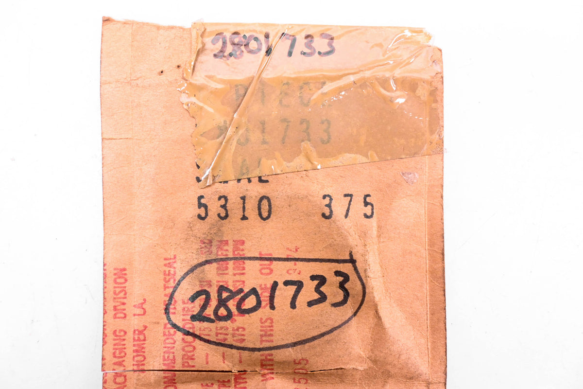 Mopar 2801733 Oil Seal NOS