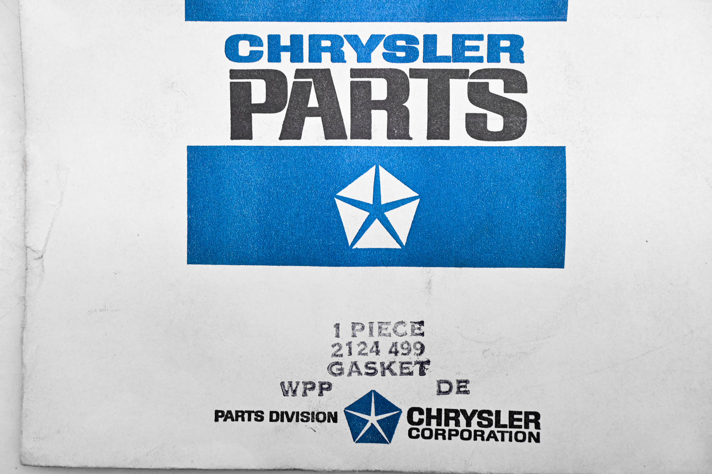 Chrysler 2124499 Bearing Retainer Gasket NOS