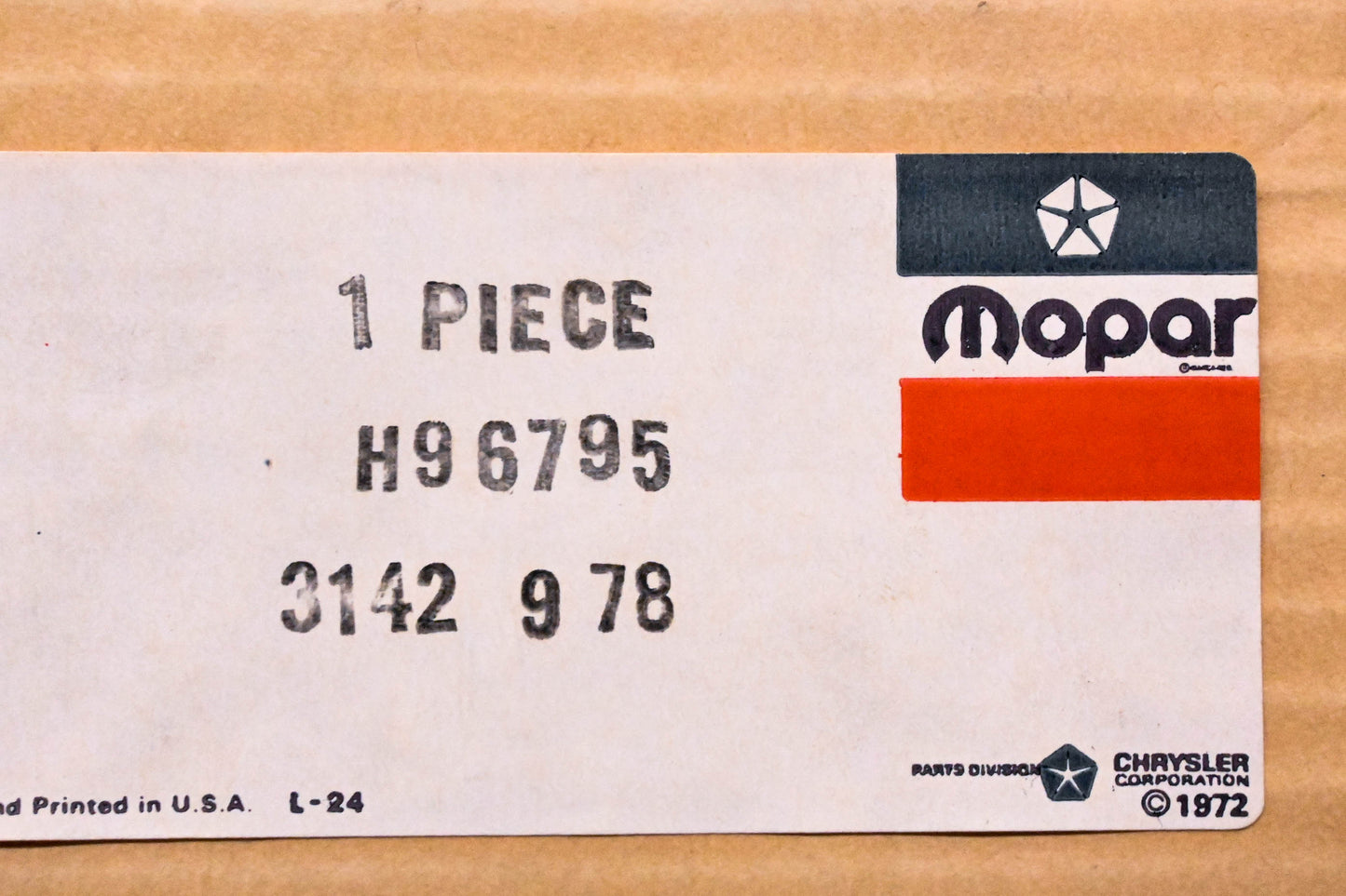 Mopar H-96795, H96795 Master Cylinder Assembly NOS