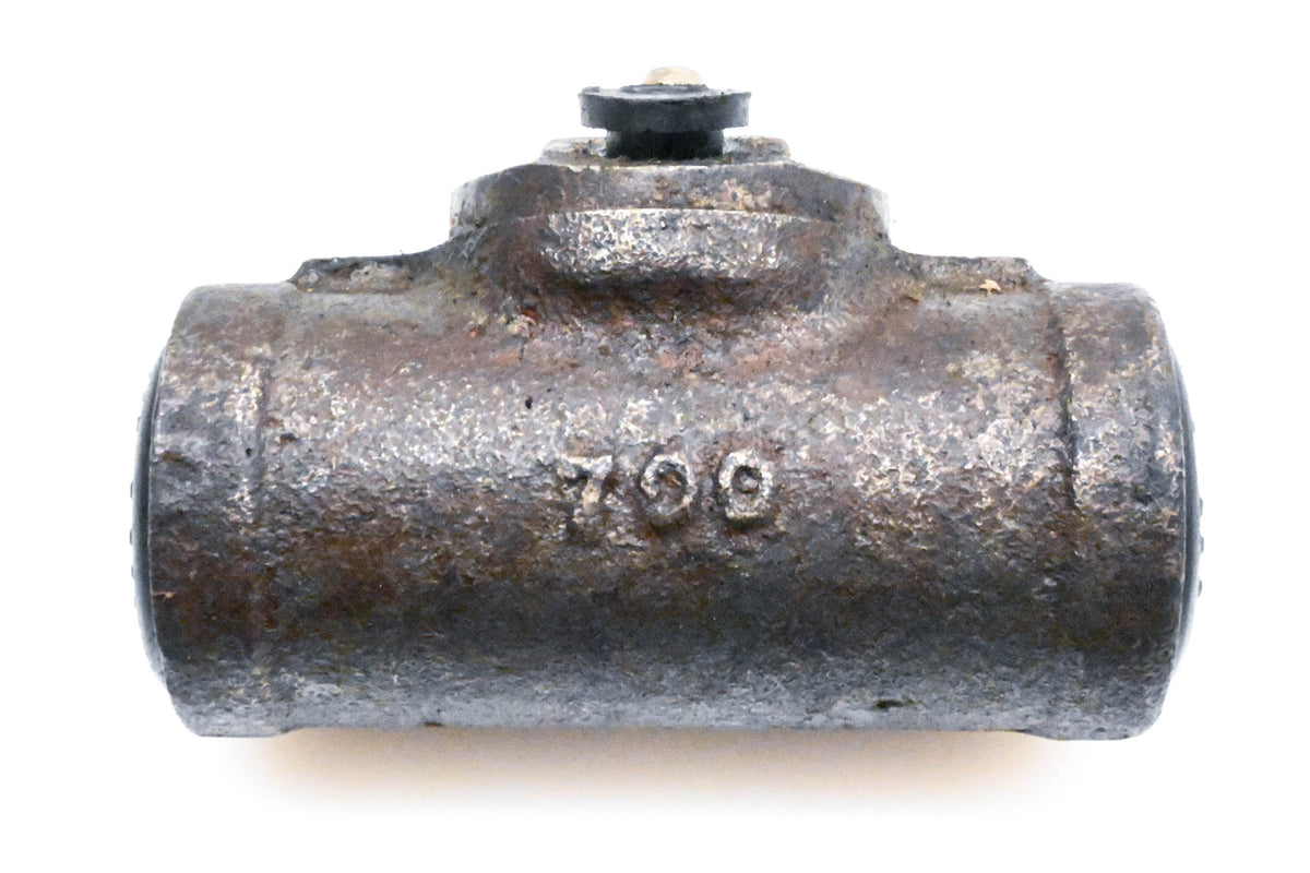 EIS 700 Wheel Cylinder Assembly NOS