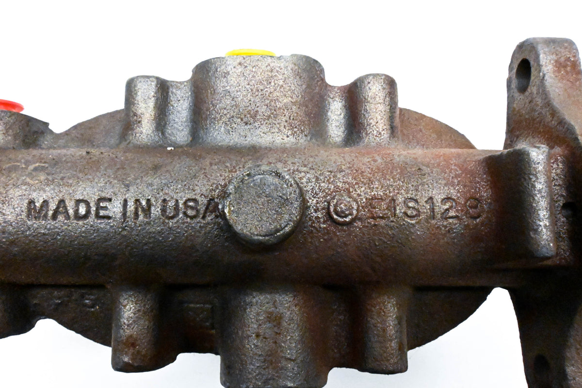 EIS 128, 83689 Master Cylinder NOS