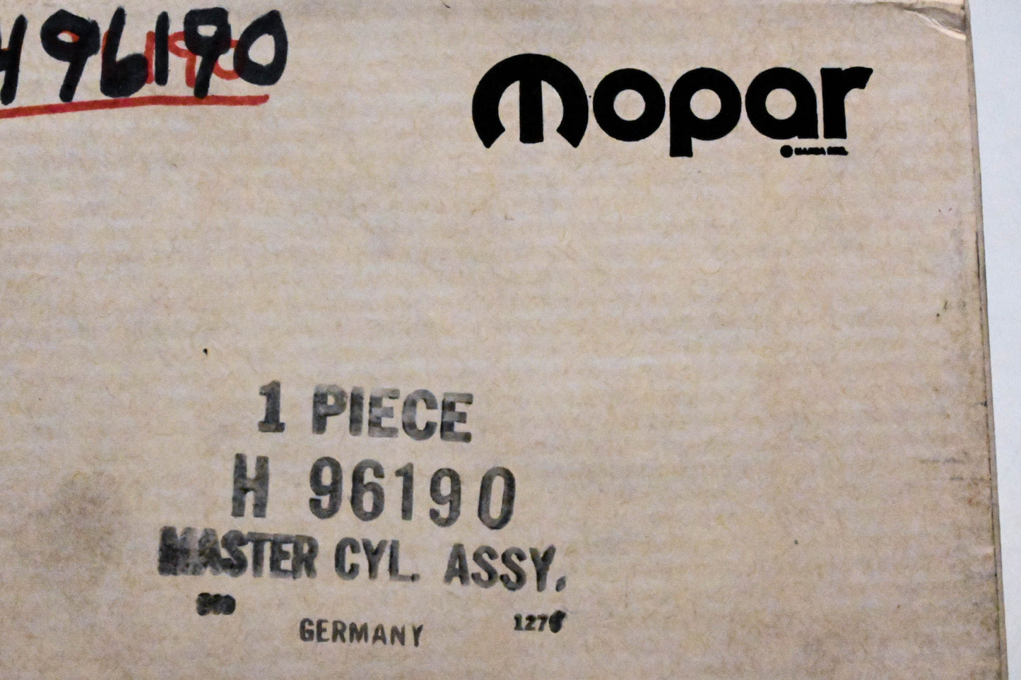Mopar H96190, H-96190 Master Cylinder Assembly NOS
