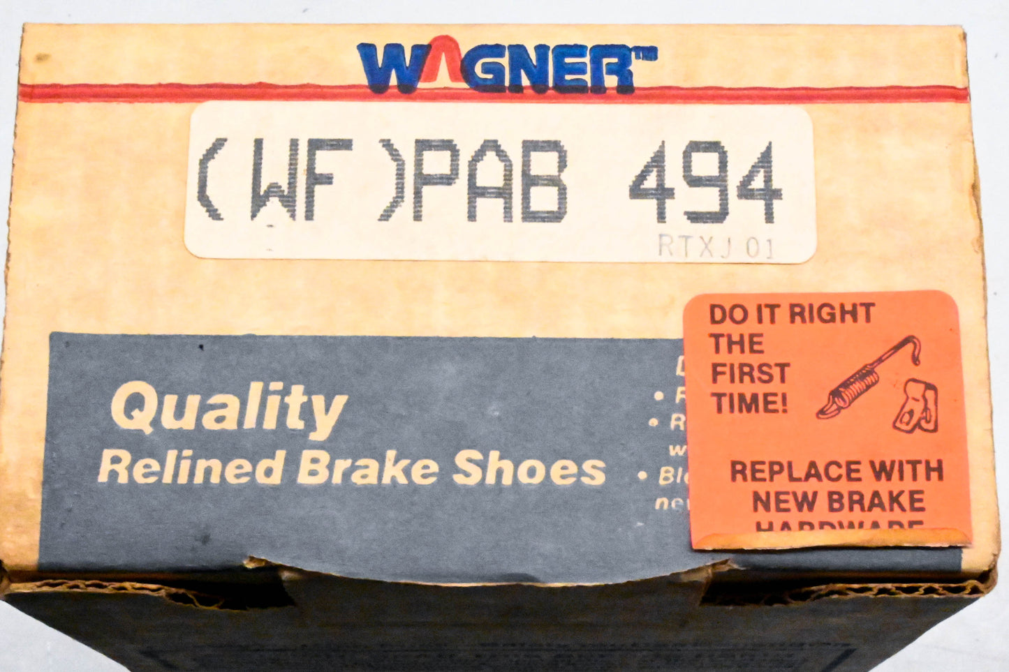 Wagner PAB494, WF949 Relined Brake Shoe Kit NOS